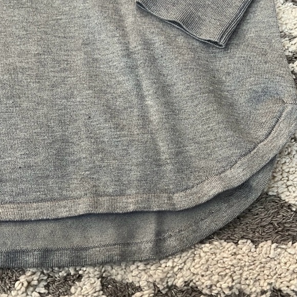 Max Studio Sweater - Picture 4 of 6